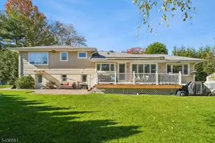 33 Haran Cir, Millburn, NJ 07041 - Photo 33