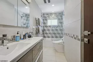 33 Haran Cir, Millburn, NJ 07041 - Photo 23