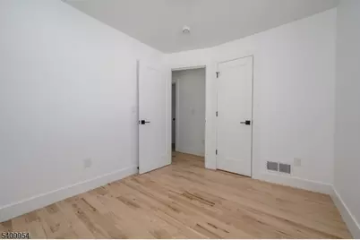 341 Forest Dr, Union Township, NJ 07083 - Photo 25