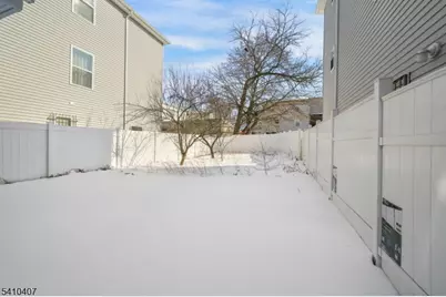 418 S 10th St, Newark, NJ 07103 - Photo 5