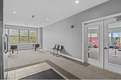 172 Culver Ave #206, Jersey City, NJ 07305 - Photo 25