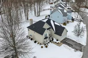 49 Clydesdale Rd, Scotch Plains Township, NJ 07076 - Photo 3