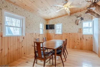 782 Uniontown Rd, Lopatcong Township, NJ 08865 - Photo 5