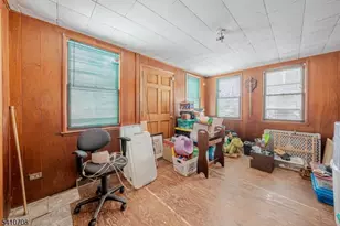 782 Uniontown Rd, Lopatcong Township, NJ 08865 - Photo 11