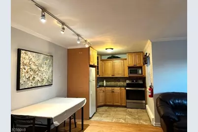 197 N Beverwyck Rd #3, Parsippany, NJ 07034 - Photo 1