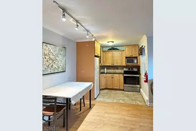 197 N Beverwyck Rd #3, Parsippany, NJ 07034 - Photo 3