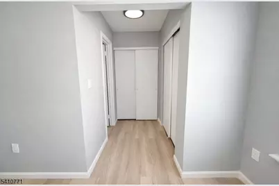 15 Nottingham Way, Franklin Township, NJ 08873 - Photo 19