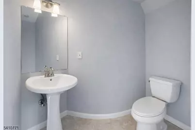 15 Nottingham Way, Franklin Township, NJ 08873 - Photo 9