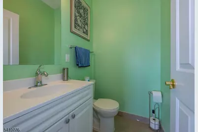604 Avenue A #104, Bayonne, NJ 07002 - Photo 29