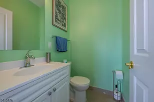 604 Avenue A, Bayonne, NJ 07002 - Photo 29