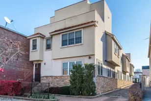 604 Avenue A, Bayonne, NJ 07002 - Photo 35