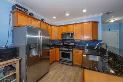 604 Avenue A #104, Bayonne, NJ 07002 - Photo 13