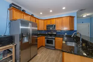 604 Avenue A, Bayonne, NJ 07002 - Photo 13
