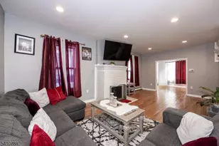 32 Newfield St, East Orange, NJ 07017 - Photo 5