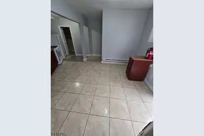 588 S 10th St, Newark, NJ 07103 - Photo 3
