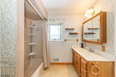 5 Beechwood Dr, Roxbury Township, NJ 07876 - Photo 25