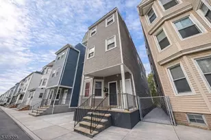 327 S 19th St, Newark, NJ 07103 - Photo 3