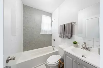 327 S 19th St, Newark, NJ 07103 - Photo 17