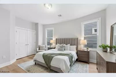 327 S 19th St, Newark, NJ 07103 - Photo 13