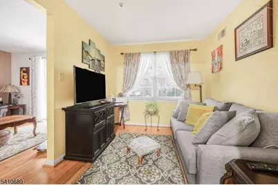 51 Crestview Ln, Mount Arlington, NJ 07856 - Photo 13