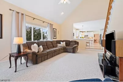 36 Matrick Ct, Hillsborough Township, NJ 08844 - Photo 17