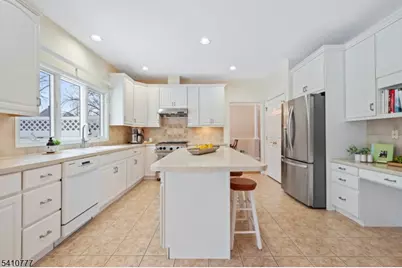 36 Matrick Ct, Hillsborough Township, NJ 08844 - Photo 13