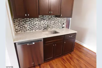 24 Hutchinson Ave, Hawthorne, NJ 07506 - Photo 13