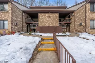 160 Cross Slope Ct, Manalapan Township, NJ 07726 - Photo 1