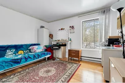 160 Cross Slope Ct, Manalapan Township, NJ 07726 - Photo 9