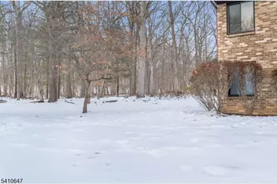 160 Cross Slope Ct, Manalapan Township, NJ 07726 - Photo 15