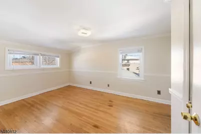 985 Arnet Ave, Union Township, NJ 07083 - Photo 5