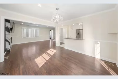 985 Arnet Ave, Union Township, NJ 07083 - Photo 9