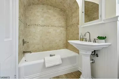 11 Overlook Ter, Maplewood, NJ 07040 - Photo 33