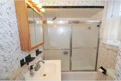 212 W Morris Ave, Linden, NJ 07036 - Photo 13