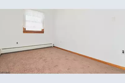 212 W Morris Ave, Linden, NJ 07036 - Photo 15