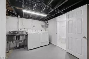 26 Louis Ave, South Bound Brook Boro, NJ 08880 - Photo 13