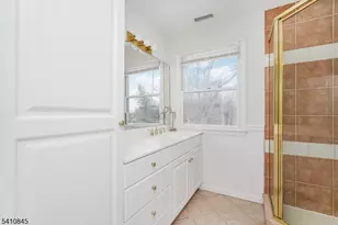 38 Longfellow Dr, Woodbridge Township, NJ 07067 - Photo 25