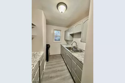 111 Lindegar St, Linden, NJ 07036 - Photo 3