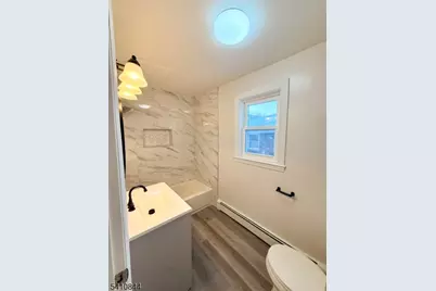 111 Lindegar St, Linden, NJ 07036 - Photo 11