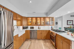 63 Cherrywood Dr, Franklin Township, NJ 08873 - Photo 11