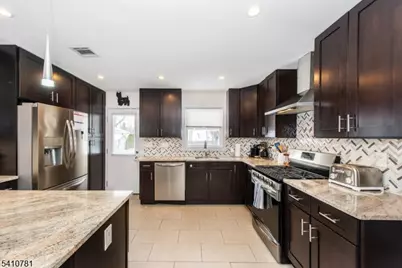 112 Lincoln St, Montclair, NJ 07042 - Photo 3