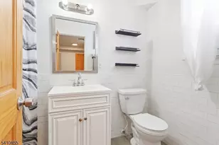 135 Dixon Ave, Paterson, NJ 07501 - Photo 25