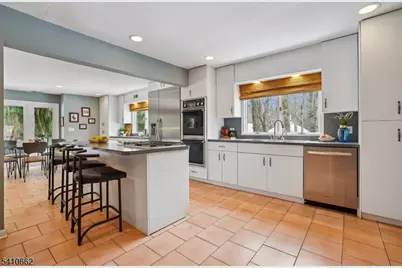 2102 Gamble Rd, Scotch Plains Township, NJ 07076 - Photo 11