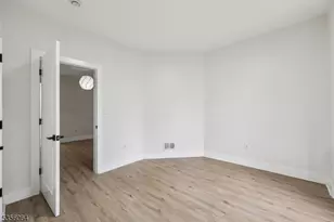 148 N 15th St, East Orange, NJ 07017 - Photo 11