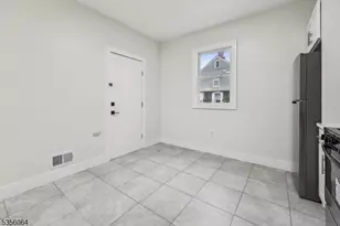 148 N 15th St, East Orange, NJ 07017 - Photo 5