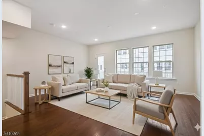 28 Gala Ct, Livingston, NJ 07039 - Photo 3