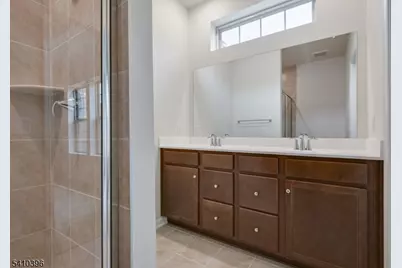 28 Gala Ct, Livingston, NJ 07039 - Photo 7