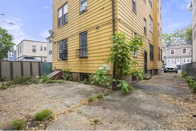 51 Schley St, Newark, NJ 07112 - Photo 7