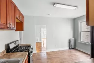 51 Schley St, Newark, NJ 07112 - Photo 17