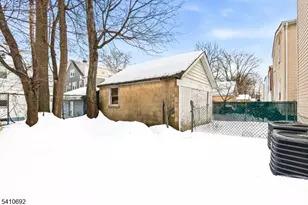 78 Monticello Ave, Newark, NJ 07106 - Photo 29